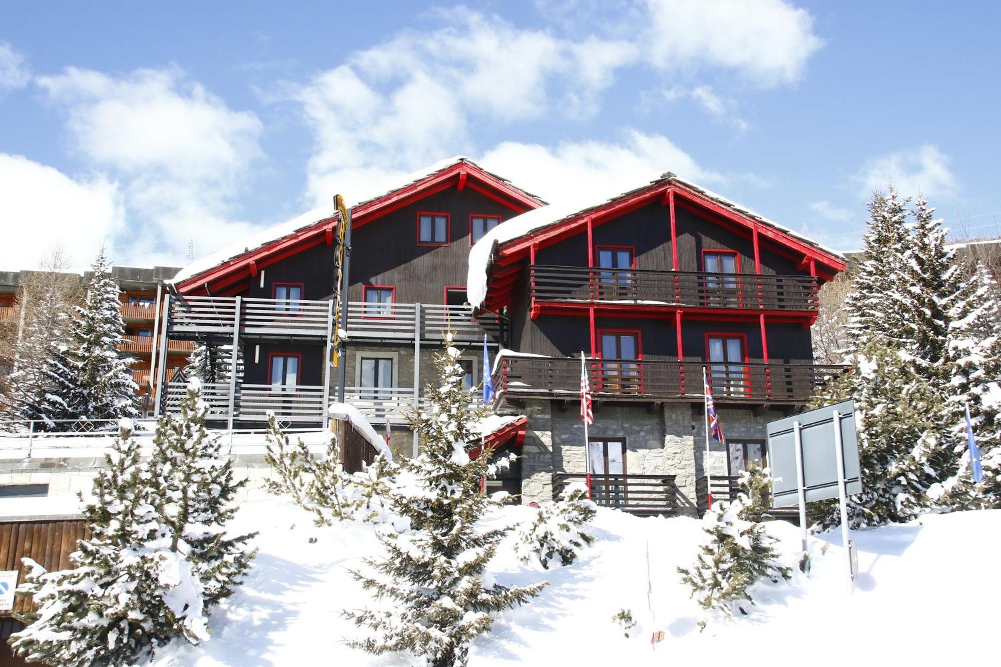 Hotel Biancaneve Colle Colle Sestriere Exteriör bild